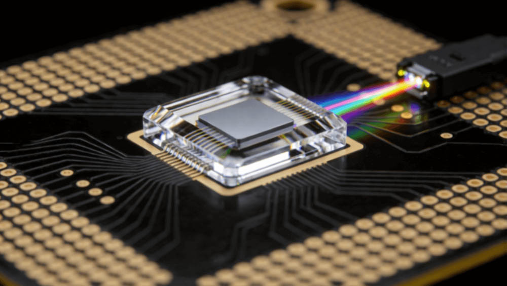 硅光子技術(shù)的光模塊PCB封裝細(xì)節(jié)，展光電混合集成結(jié)構(gòu)